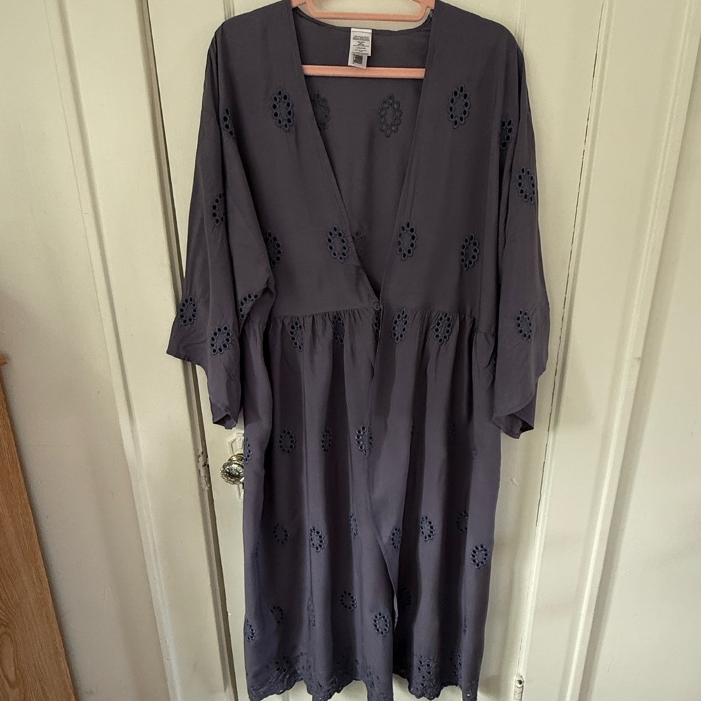 Time and Tru Deep Charcoal Blue Eyelet Kimono Size L